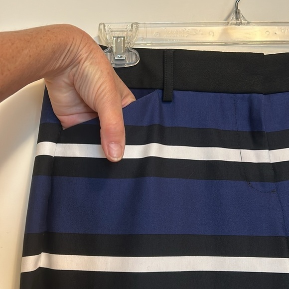 EXPRESS Editor Navy Black & White Stripe Career Pants Women’s Size 8 R - Picture 3 of 9